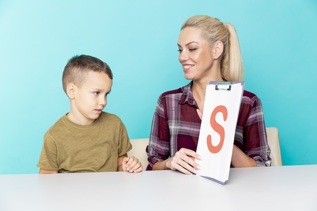 Kiedy do logopedy z 5 latkiem i na co warto zwrócić uwagę?