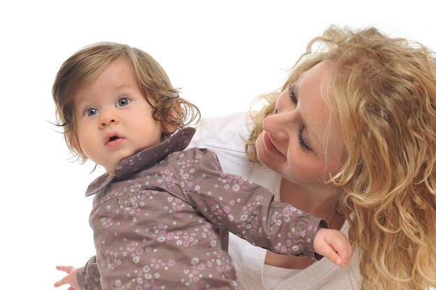 Ile mówi dwulatek i co może niepokoić rodziców?