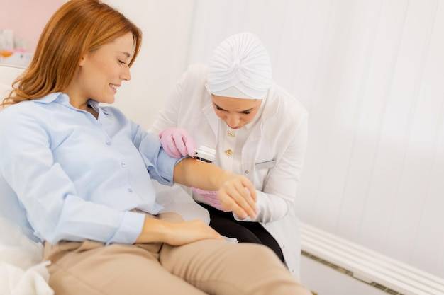 Jak wygląda badanie u alergologa i czego możesz się spodziewać?