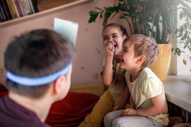 Dlaczego dziecko nie chce mówić i jak reagować na taki problem?