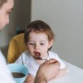 Jak rozpoznać objawy alergii pokarmowej przy rozszerzaniu diety?