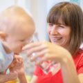 Jak zachęcić niemowlę do gaworzenia w codziennych sytuacjach?