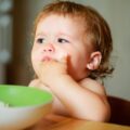 Nietolerancja pokarmowa u niemowląt objawy które powinny zaniepokoić rodziców